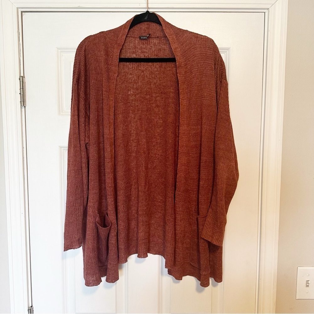 Eileen Fisher 100% organic linen light weight pocket cardigan. - Picture 3 of 5